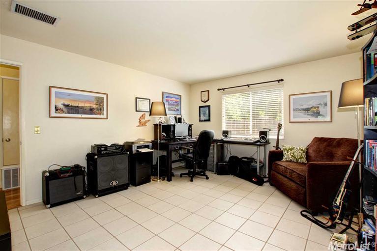 1536 Monarch Ln, Davis, CA 95618 photo 12