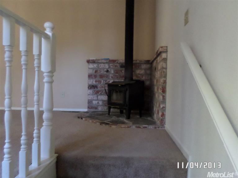 15527 Robert Ct, Grass Valley, CA 95949 photo 3