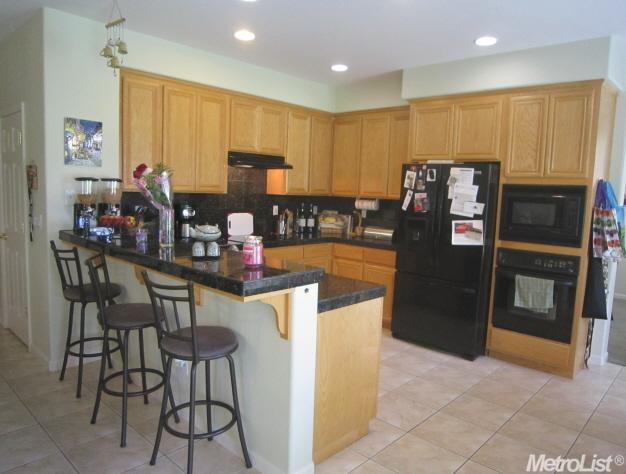 184 La Monte Ln, Tracy, CA 95377 photo 3