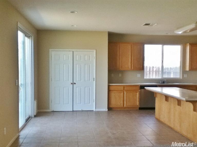 665 Vasconcellos, Manteca, CA 95336 photo 5