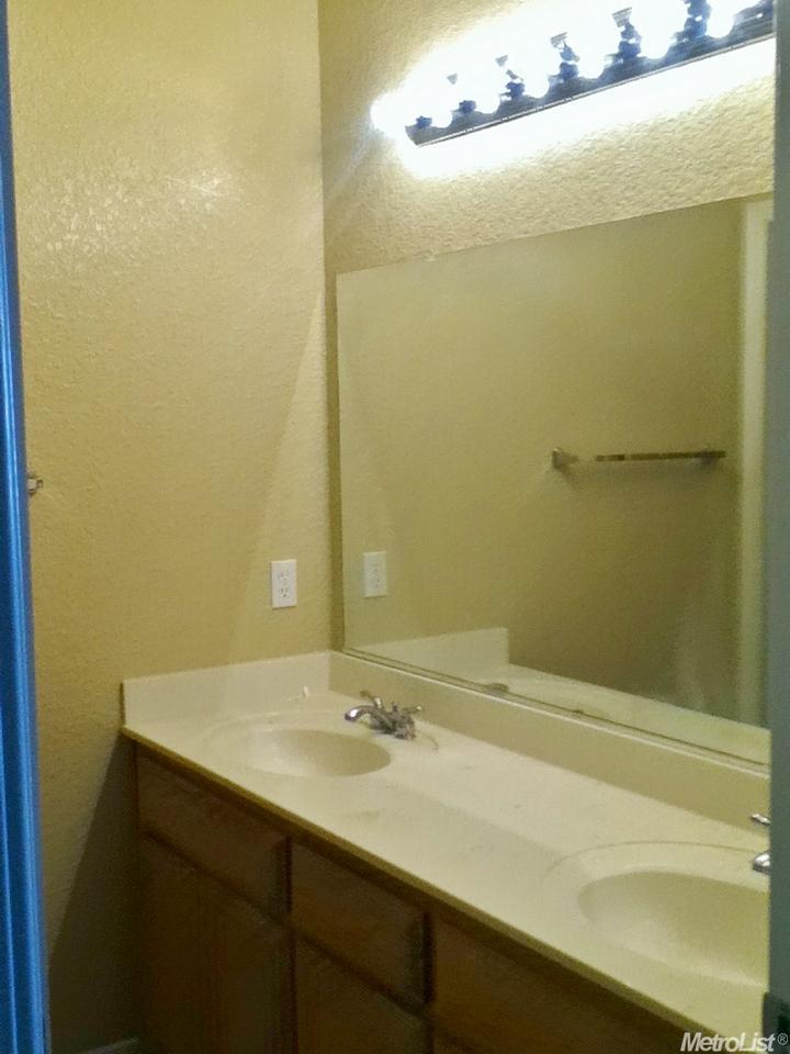 665 Vasconcellos, Manteca, CA 95336 photo 10