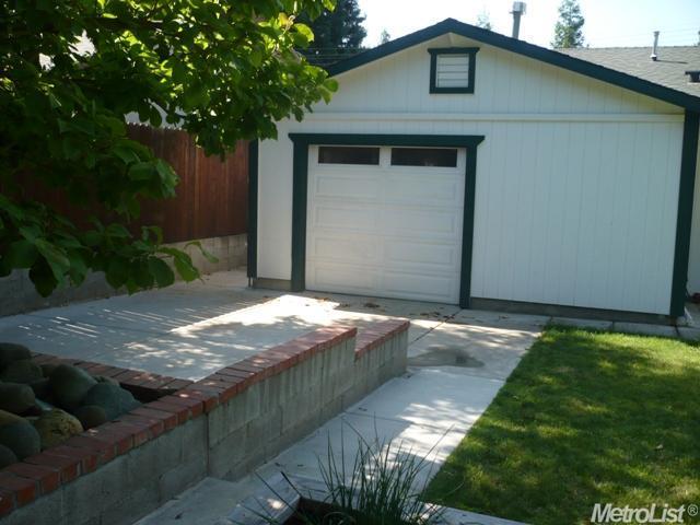 6045 Helva Ln, Carmichael, CA 95608 photo 5