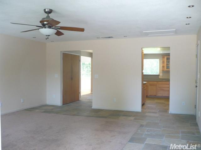 6045 Helva Ln, Carmichael, CA 95608 photo 6