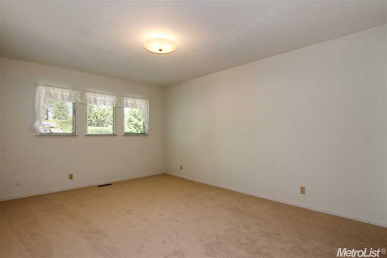 1050 Jacob Ln, Carmichael, CA 95608 photo 13