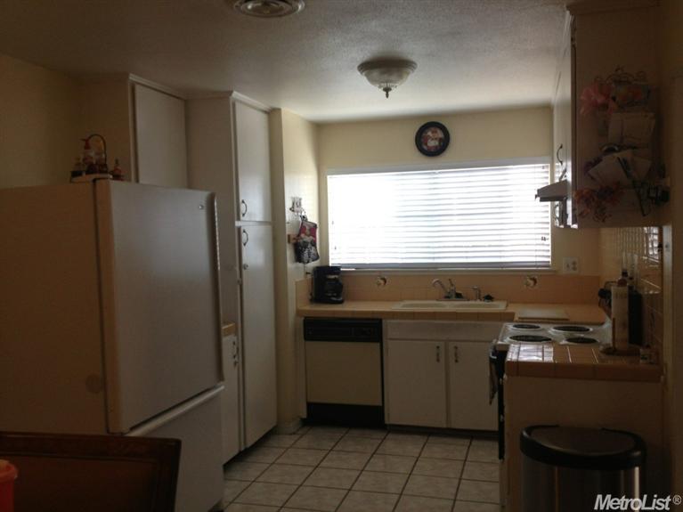 304 Capistrano Dr, Modesto, CA 95354 photo 6