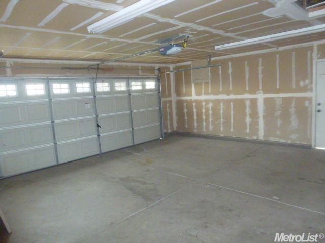 398 Westbury Ln, Turlock, CA 95382 photo 16