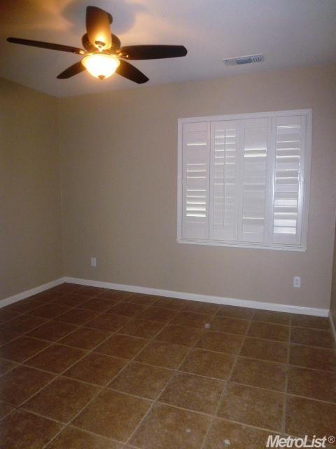 398 Westbury Ln, Turlock, CA 95382 photo 11