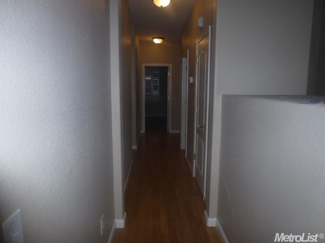 398 Westbury Ln, Turlock, CA 95382 photo 5