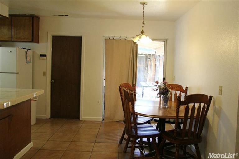 304 Algen Ave, Modesto, CA 95358 photo 8