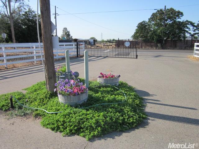 3608 Claribel Rd, Modesto, CA 95357 photo 3