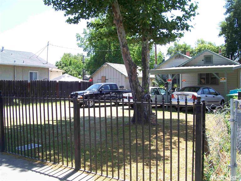 442 E Tokay St, Lodi, CA 95240 photo 1