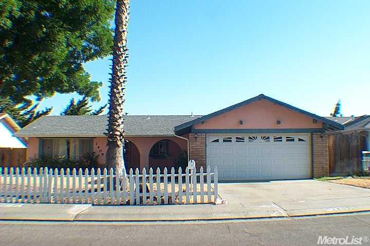 1409 Jackellen Ln, Modesto, CA 95356 photo 1