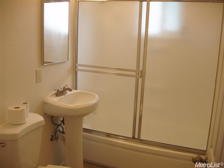 1013 Virginia, Manteca, CA 95337 photo 6