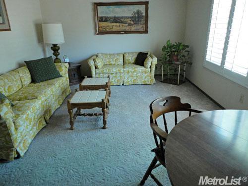 604 Recie Ct, Modesto, CA 95354 photo 2