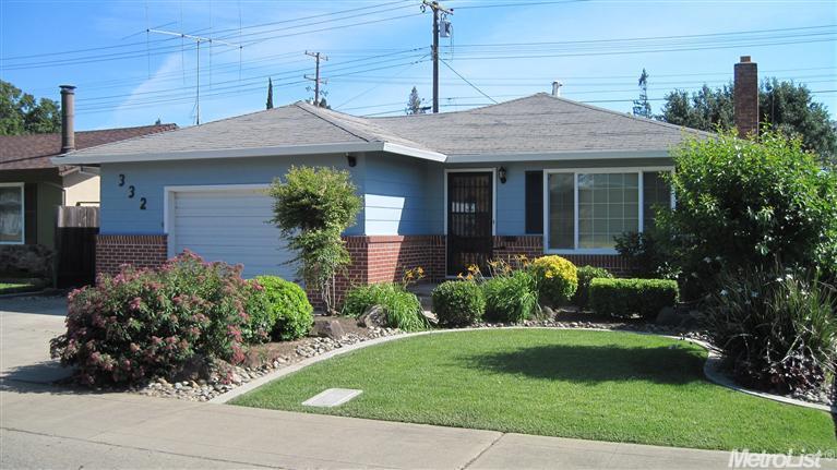 332 1st St, Lodi, CA 95240 photo 1