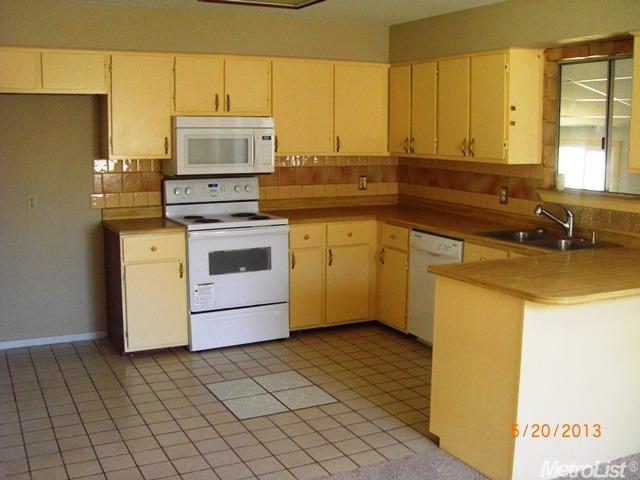 2336 Lance St, Merced, CA 95348 photo 2