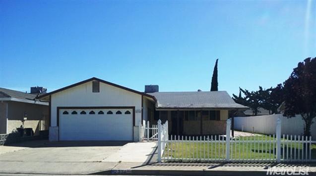 2336 Lance St, Merced, CA 95348 photo 1