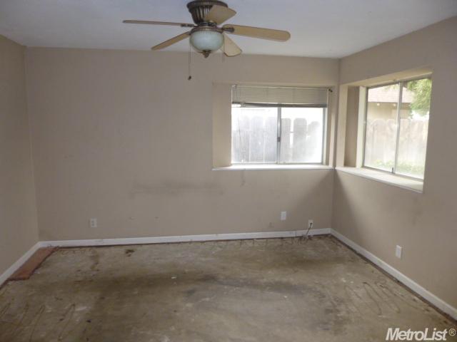 2536 Stoneridge Dr, Modesto, CA 95355 photo 3