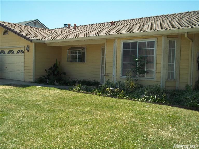 1316 Amanda Dr, Ceres, CA 95307 photo 1