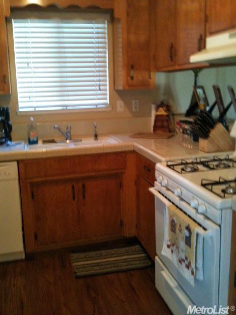 212 Eula Dr, Modesto, CA 95354 photo 2