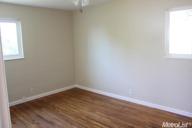235 Martha St, Manteca, CA 95337 photo 4