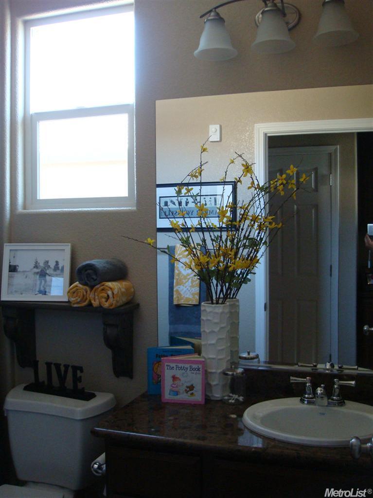 1255 Marisol Dr, Manteca, CA 95337 photo 4