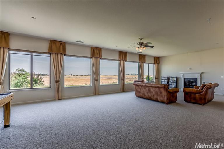 9940 Stablegate Rd, Wilton, CA 95693 photo 3