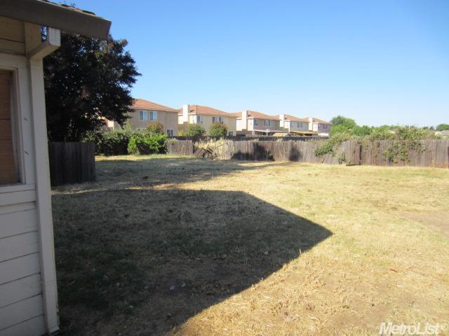 6231 Ring Dr, Sacramento, CA 95824 photo 7