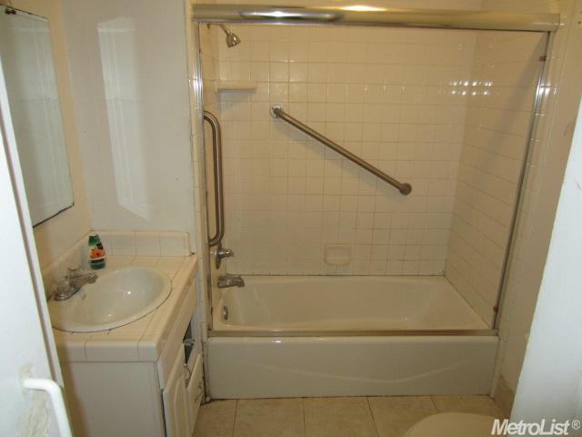 6231 Ring Dr, Sacramento, CA 95824 photo 14