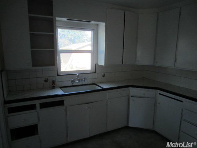 6231 Ring Dr, Sacramento, CA 95824 photo 11