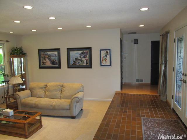 1113 Springcreek Dr, Modesto, CA 95355 photo 5