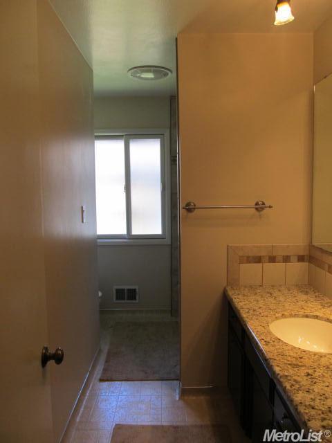 1113 Springcreek Dr, Modesto, CA 95355 photo 14