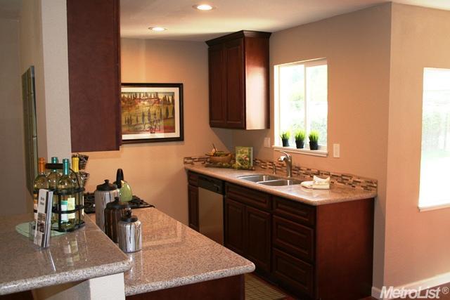 6323 Grant Ave, Carmichael, CA 95608 photo 4