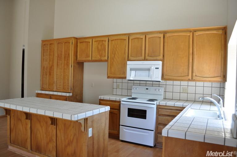 2536 Manor Oak Dr, Modesto, CA 95355 photo 9