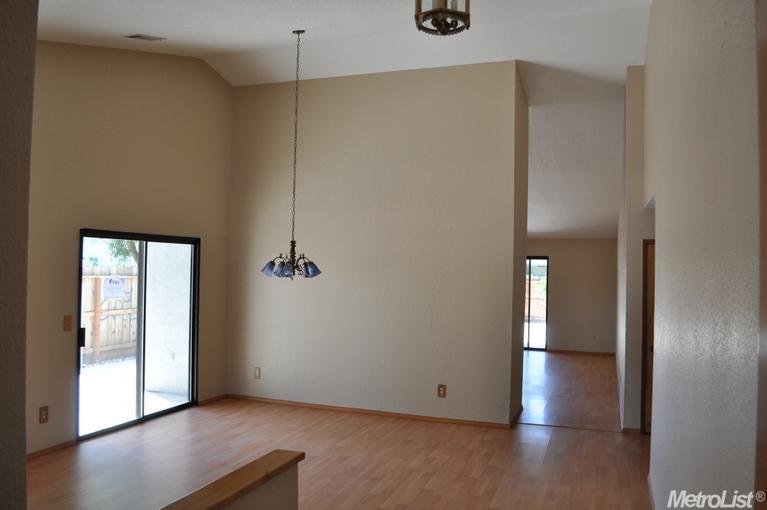 2536 Manor Oak Dr, Modesto, CA 95355 photo 3