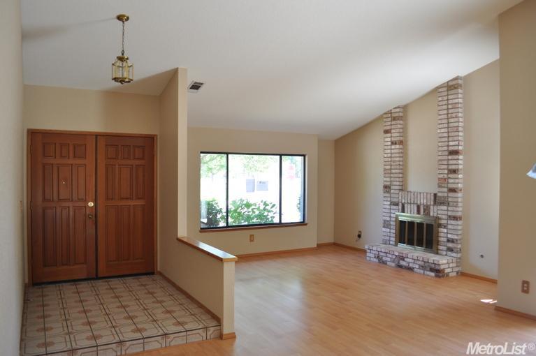 2536 Manor Oak Dr, Modesto, CA 95355 photo 2