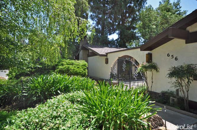 656 Diego Pl, Davis, CA 95616 photo 2