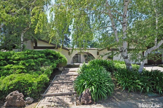 656 Diego Pl, Davis, CA 95616 photo 1