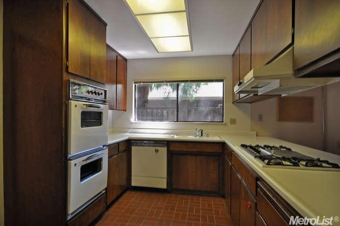 656 Diego Pl, Davis, CA 95616 photo 11