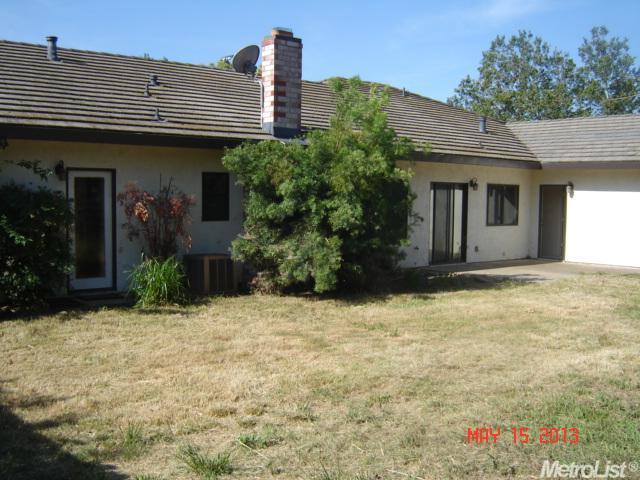 667 Adare, Galt, CA 95632 photo 11
