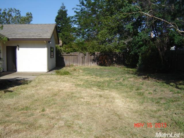 667 Adare, Galt, CA 95632 photo 12
