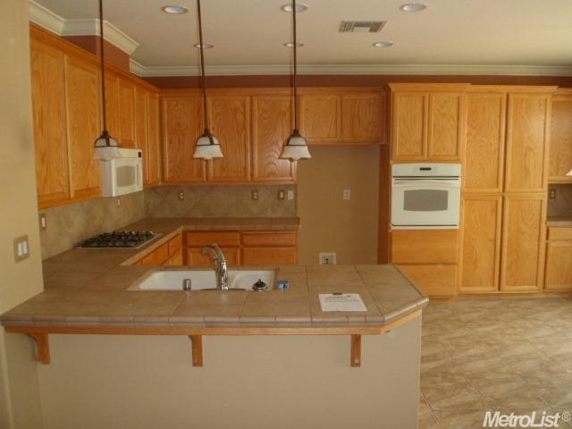 169 W Shasta Ave, Ripon, CA 95366 photo 7