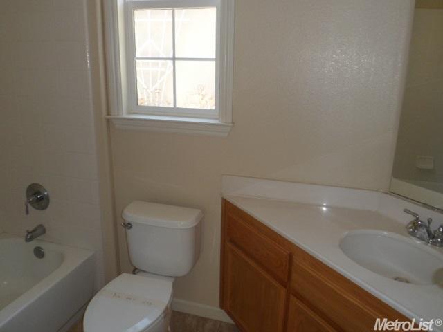 169 W Shasta Ave, Ripon, CA 95366 photo 15