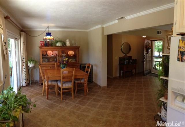 5252 E Armstrong Rd, Lodi, CA 95240 photo 7
