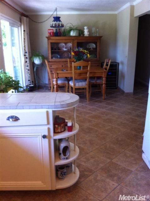 5252 E Armstrong Rd, Lodi, CA 95240 photo 8