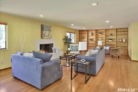 751 Elmwood Dr, Davis, CA 95616 photo 3