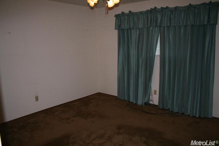 1409 Hillview Dr, Modesto, CA 95351 photo 10