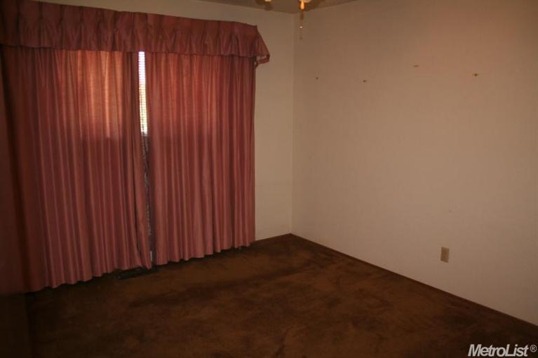 1409 Hillview Dr, Modesto, CA 95351 photo 9