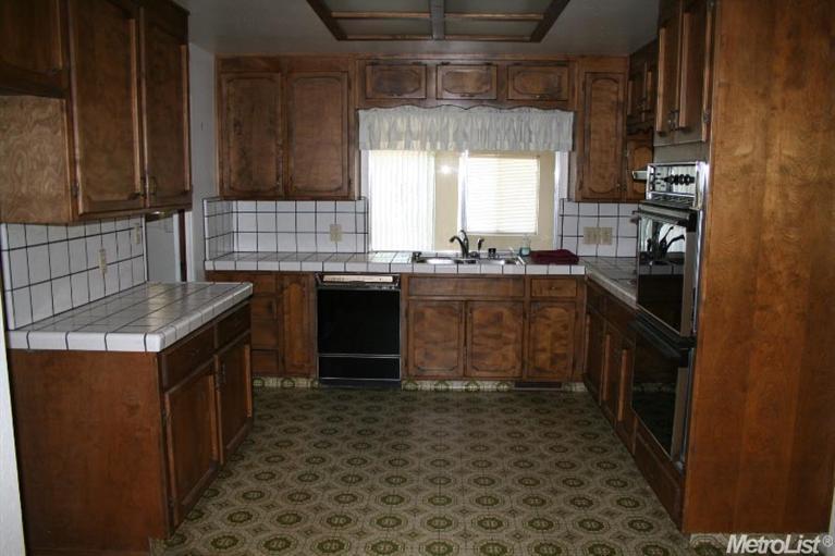 1409 Hillview Dr, Modesto, CA 95351 photo 13