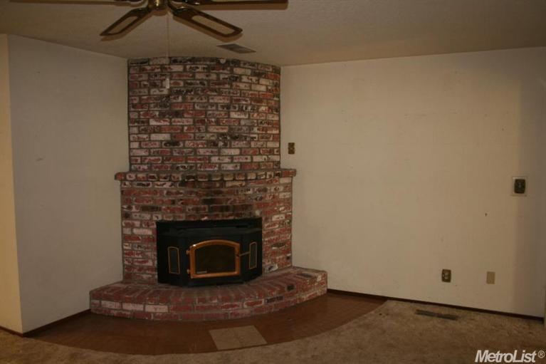 1409 Hillview Dr, Modesto, CA 95351 photo 6